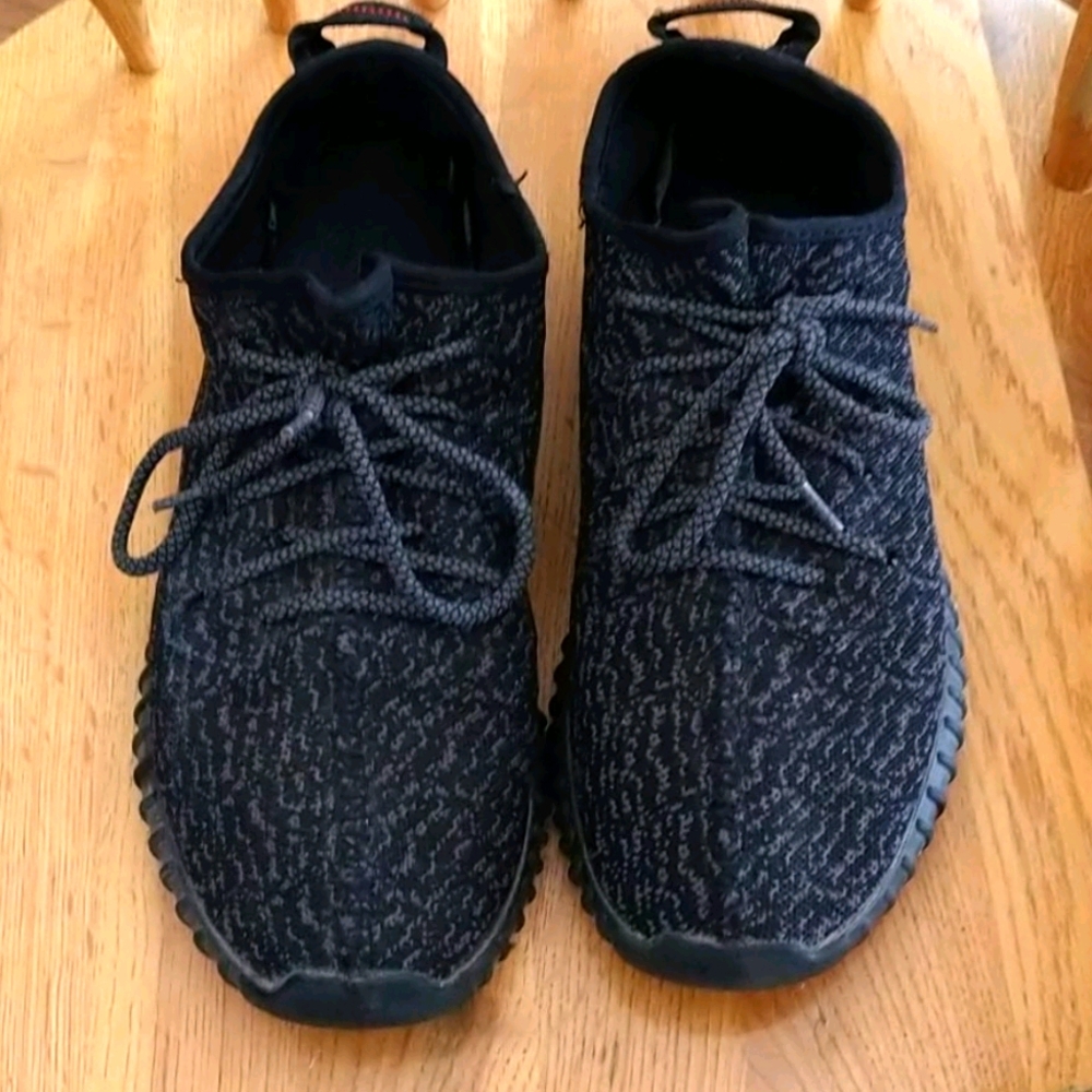 Adidas Yeezy Boost Men's size 10